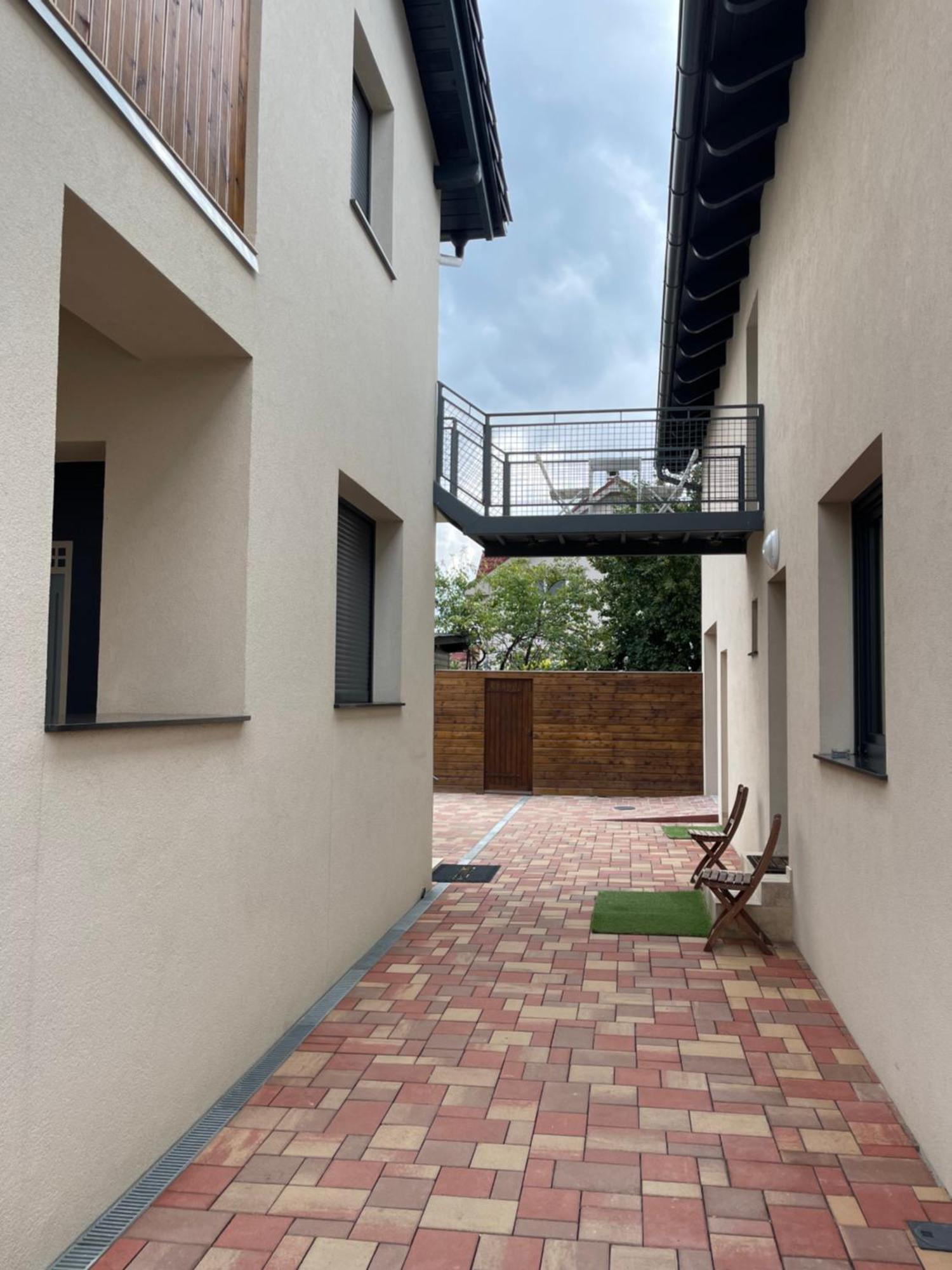 Apartment 4 Confort&Modern Arad Exterior photo