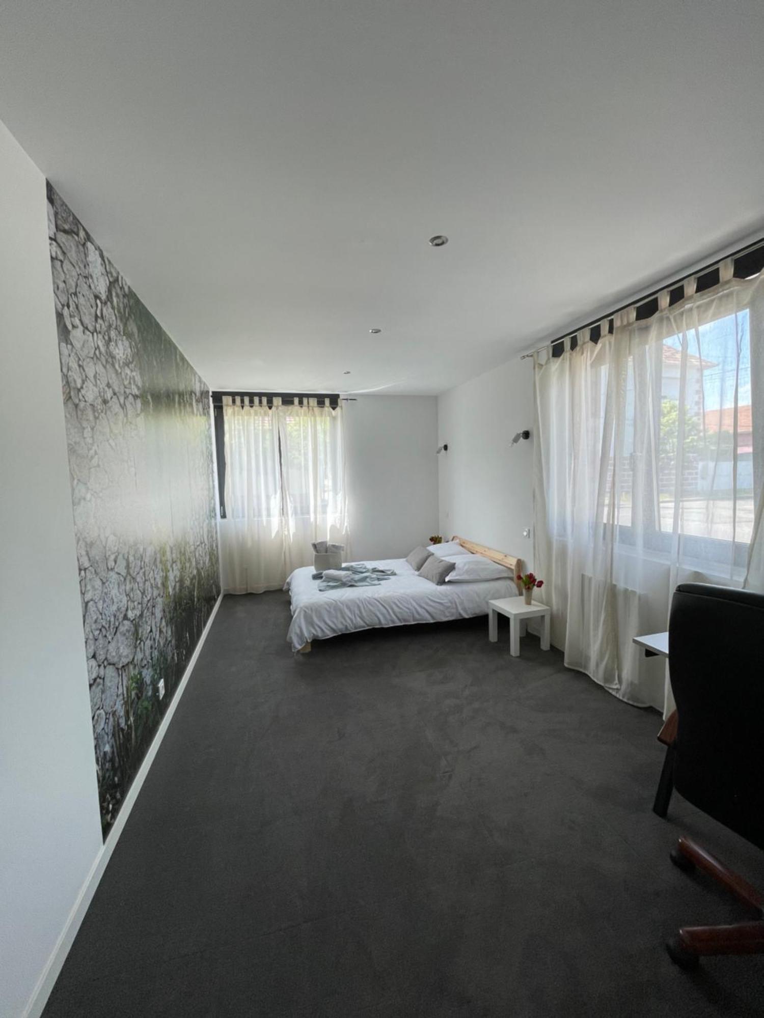Apartment 4 Confort&Modern Arad Exterior photo